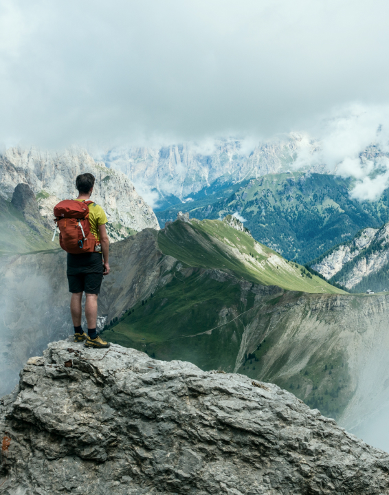 Randonneur sur une montagne